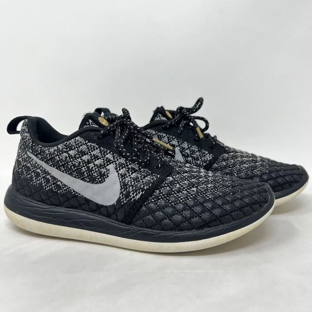 Nike Roshe 2 Flyknit Women's Size 6.5 Black Running Sneaker Shoes - 861706-001